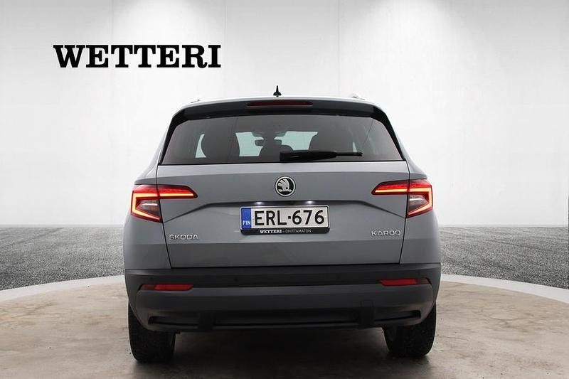 Käytetty Skoda Karoq Style 150 HP (110 kW) 2019 Harmaa Katumaasturi