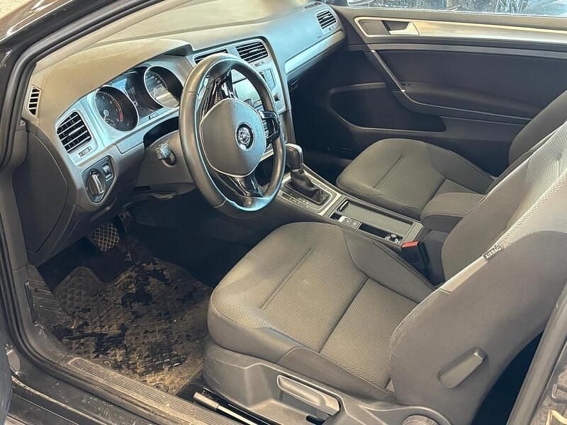 Käytetty VW Golf VII Comfortline 122 HP (89 kW) 2015 Harmaa Viistoperä