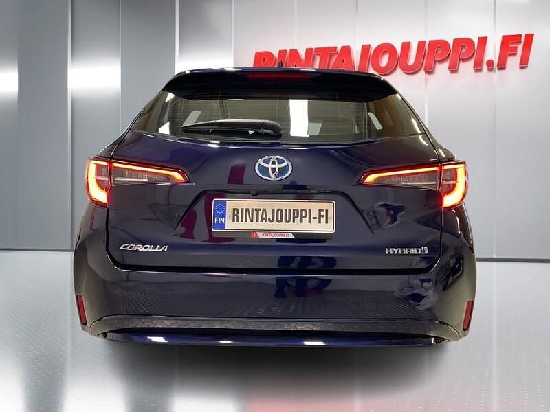 Käytetty Toyota Corolla Active 122 HP (89 kW) 2022 Farmari