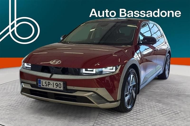 Käytetty 2025 Hyundai Ioniq Premium Viistoperä | 57 880 € - Kuva 1/4