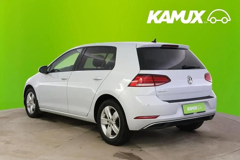 Käytetty VW Golf VII Comfortline 116 HP (85 kW) 2019 Valkoinen Sedan