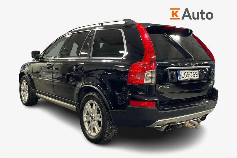 Käytetty Volvo XC90 R-Design 185 HP (136 kW) 2009 Musta Katumaasturi