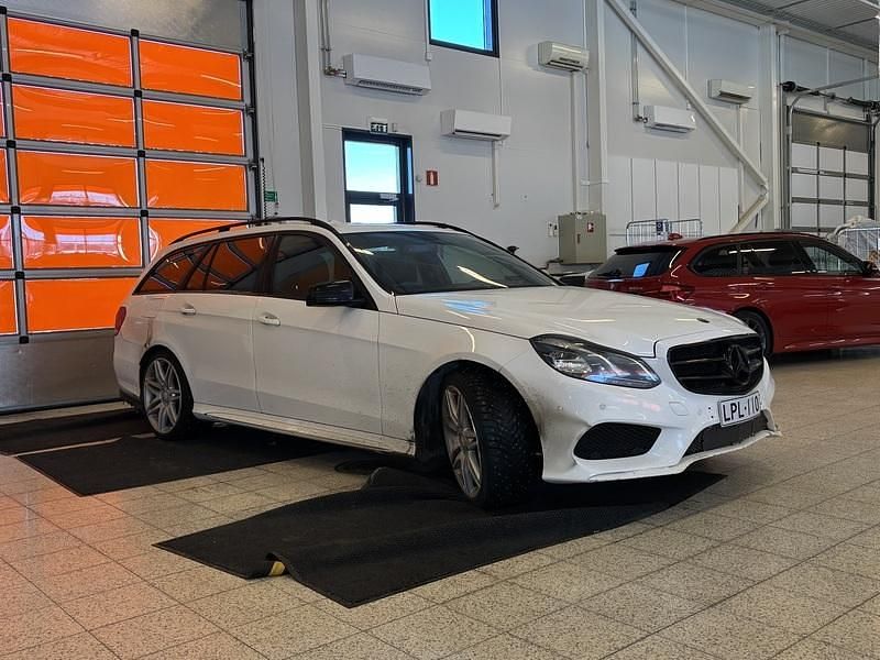 Käytetty Mercedes E220 AMG 170 HP (125 kW) 2014 Farmari