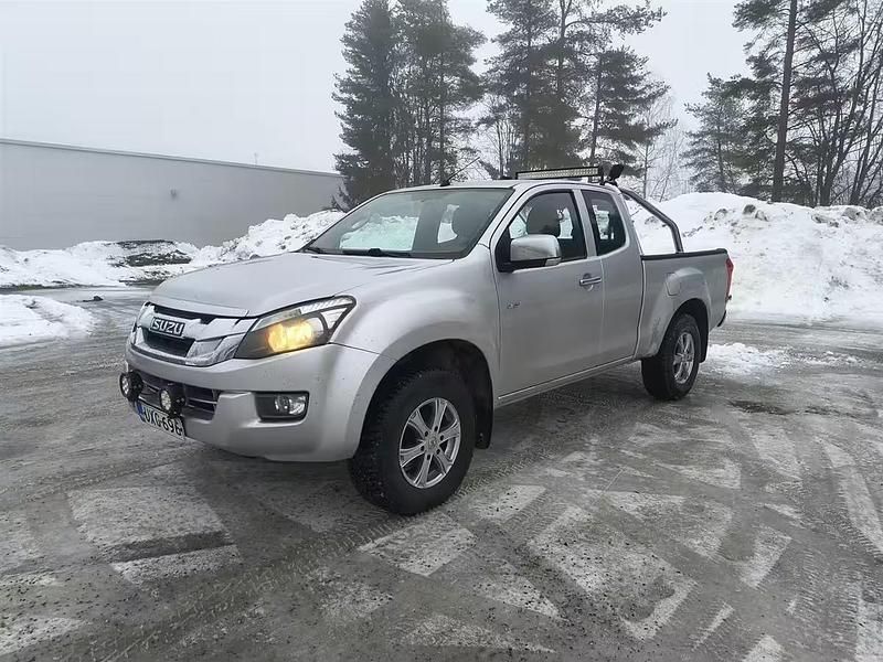 Käytetty Isuzu D-Max 2013
