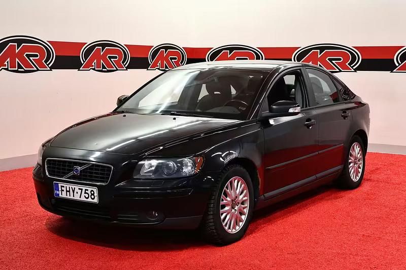 Käytetty Volvo S40 140 HP (102 kW) 2006 Musta Sedan