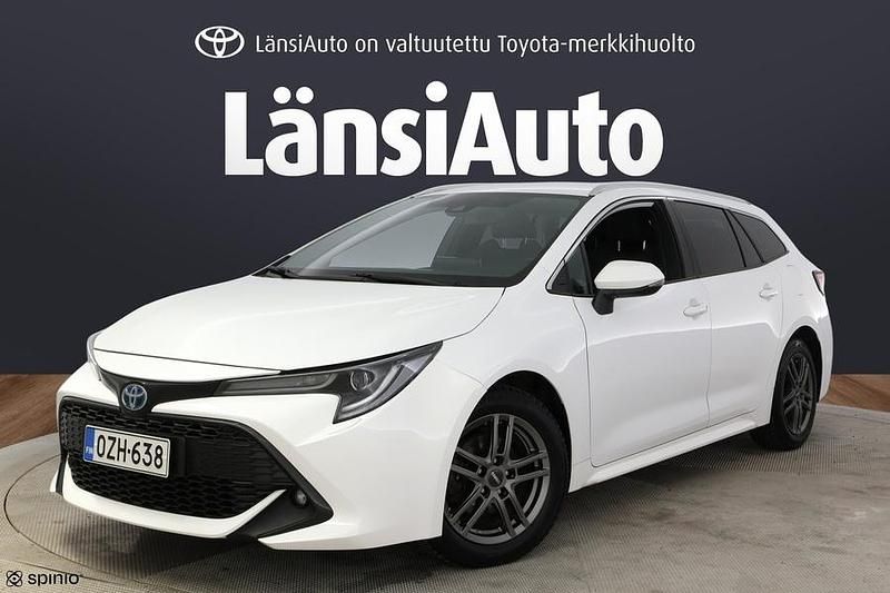 Käytetty Toyota Corolla Edition 122 HP (89 kW) 2022 Farmari