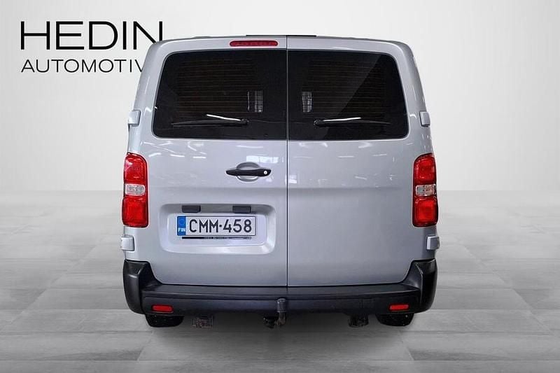 Käytetty Toyota Proace 122 HP (89 kW) 2019 Hopea Tila-auto