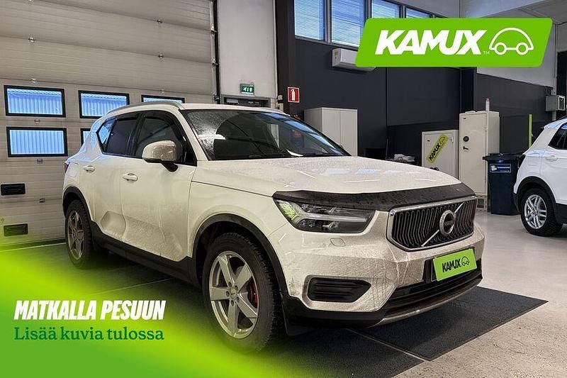 Valkoinen Käytetty 2020 Volvo XC40 Business Edition Katumaasturi | 20 680 € (Perustarjous) - Kuva 1/4