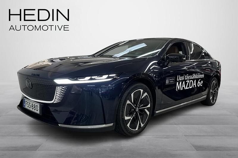 Sininen Uusi 2025 Mazda 6e Takumi-Line Sedan | 47 300 € - Kuva 1/4