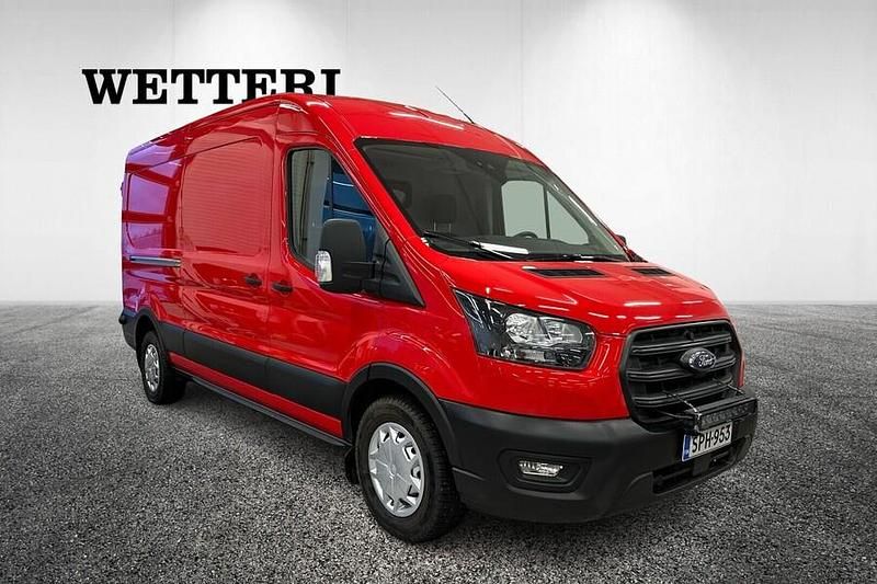 Käytetty Ford Transit Trend 170 HP (125 kW) 2023 Punainen Van
