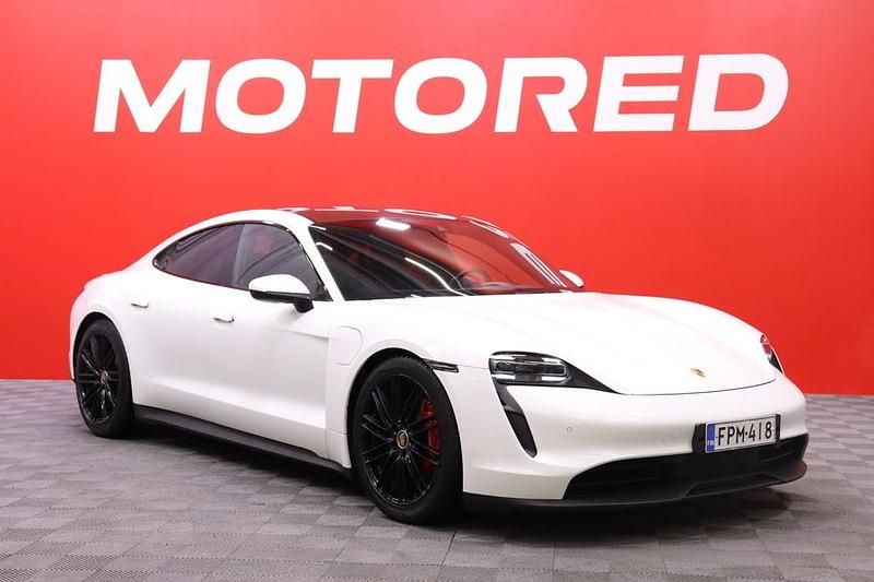 Käytetty 2020 Porsche Taycan 4S Performance Package Sedan | 55 900 € - Kuva 1/4