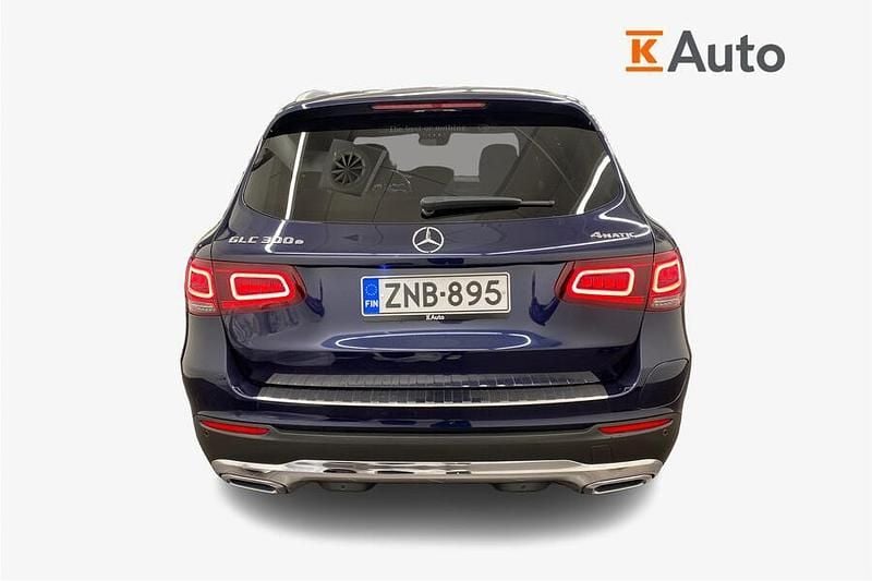 Käytetty Mercedes GLC300e Business 211 HP (155 kW) 2020 Katumaasturi