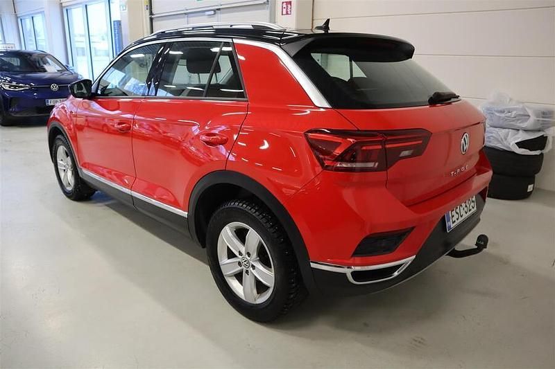 Käytetty VW T-Roc Sport 150 HP (110 kW) 2020 Punainen Katumaasturi