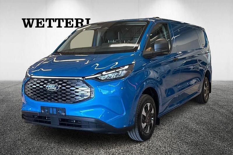 Sininen Uusi 2025 Ford E-Transit Trend Van | 63 900 € (Hieman kallis) - Kuva 1/4