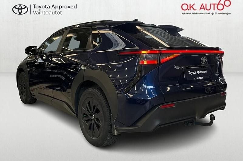 Käytetty Toyota bZ4X Edition 50 kW (69 HP) 2024 Sininen Katumaasturi