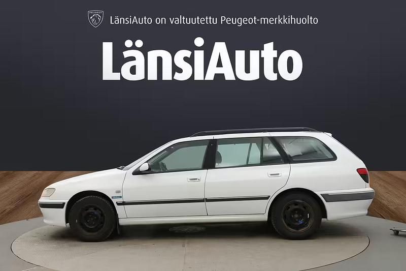 Käytetty Peugeot 406 2002 Farmari