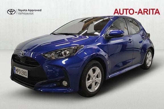 Sininen Käytetty 2024 Toyota Yaris Active Viistoperä | 22 900 € (Hieman kallis) - Kuva 1/4