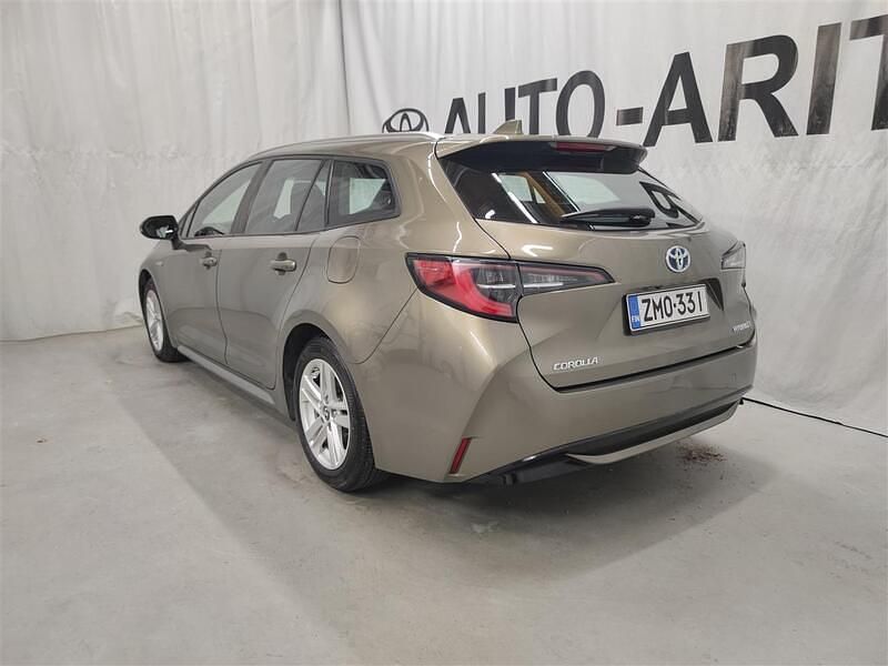 Käytetty Toyota Corolla Active 184 HP (135 kW) 2019 Harmaa Farmari