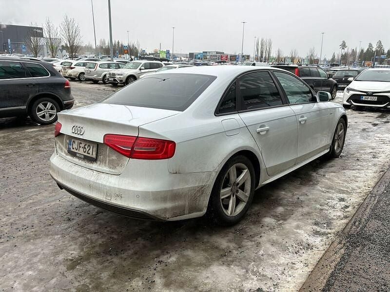 Käytetty Audi A4 Business 170 HP (125 kW) 2013 Sedan