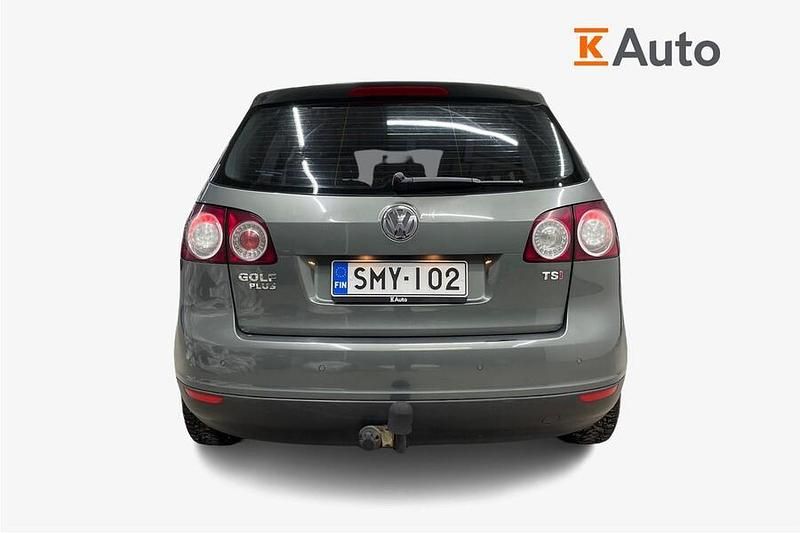 Käytetty VW Golf Plus Cross Comfortline 140 HP (102 kW) 2007 Vihreä Tila-auto