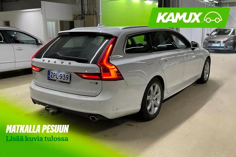 Käytetty Volvo V90 Momentum 190 HP (139 kW) 2020 Valkoinen Farmari