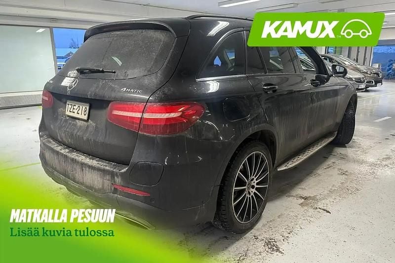 Käytetty Mercedes GLC350 Business 211 HP (155 kW) 2017 Musta Katumaasturi