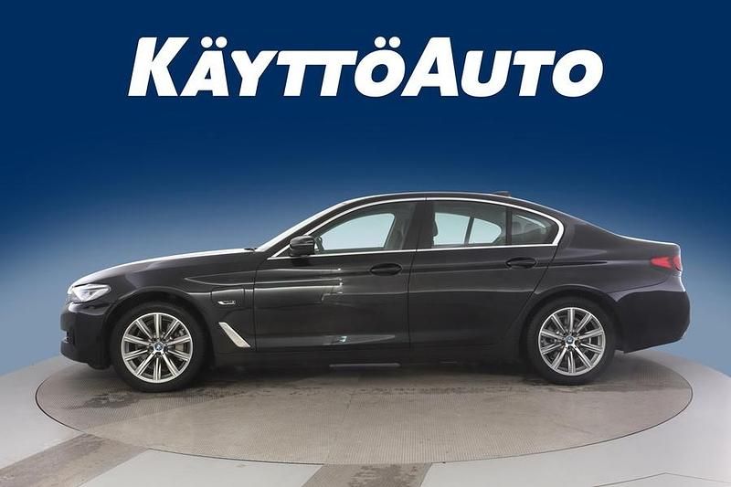 Käytetty BMW 530e 292 HP (214 kW) 2022 Musta Sedan