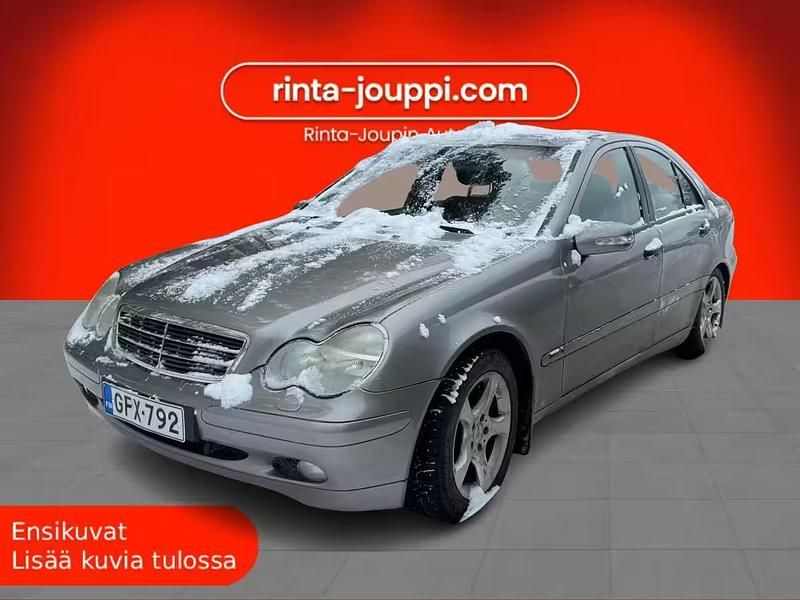 Käytetty Mercedes C180 2003