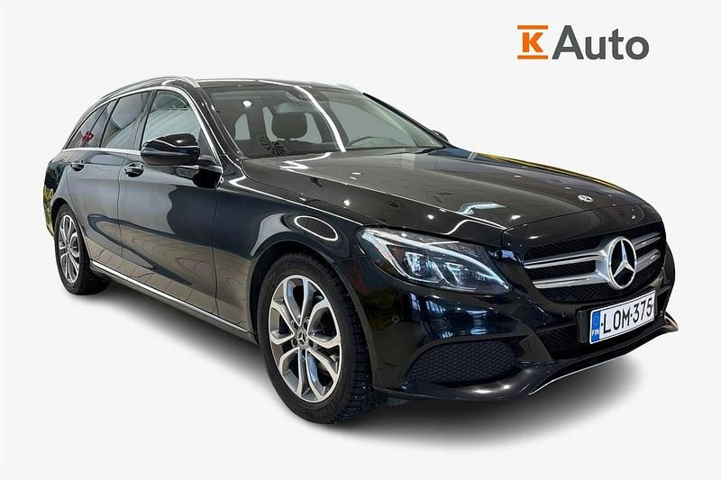 Käytetty Mercedes C180 Avantgarde 156 HP (114 kW) 2018 Musta Farmari