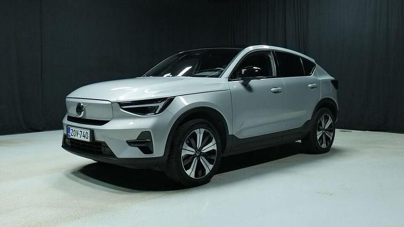 Käytetty 2023 Volvo C40 Core Katumaasturi | 33 500 € (Perustarjous) - Kuva 1/3