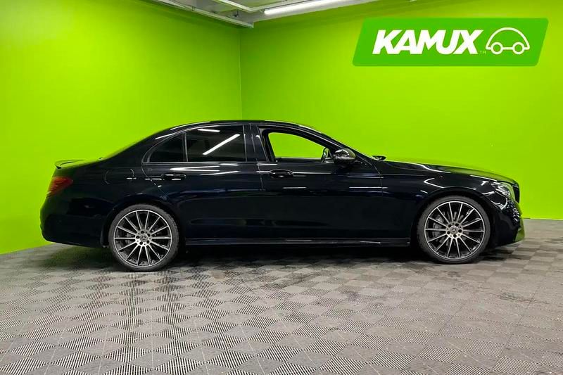 Käytetty Mercedes E220 Business 194 HP (142 kW) 2016 Musta Sedan