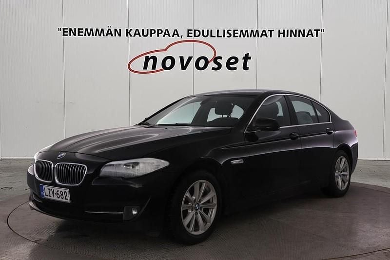 Musta Käytetty 2012 BMW 530 Sedan | 12 970 € - Kuva 1/4