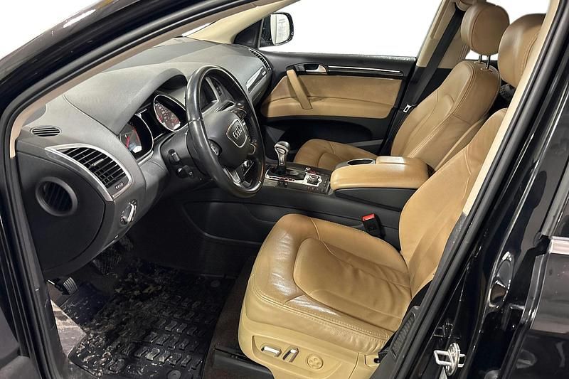 Käytetty Audi Q7 241 HP (177 kW) 2012 Musta Katumaasturi
