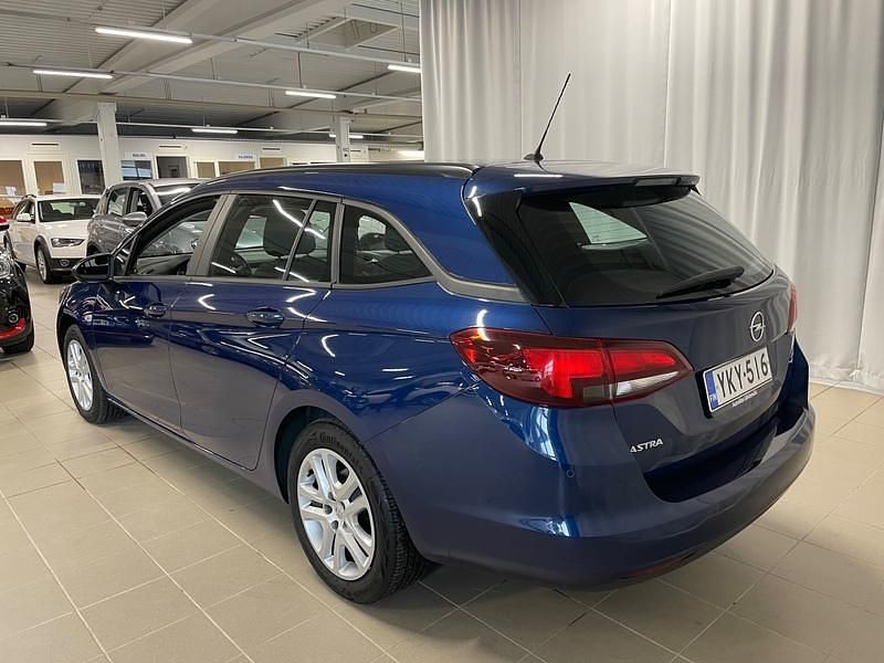 Käytetty Opel Astra 146 HP (107 kW) 2022 Sininen Farmari