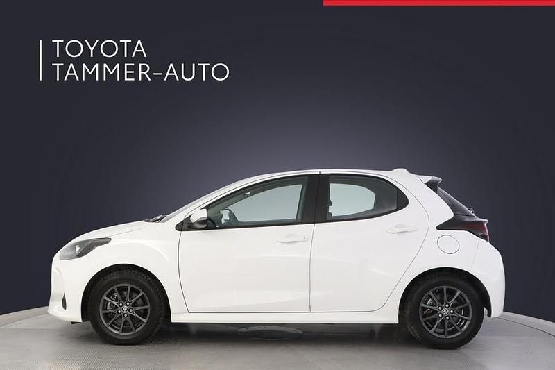 Käytetty Toyota Yaris Hybrid 116 HP (85 kW) 2024 Valkoinen Viistoperä