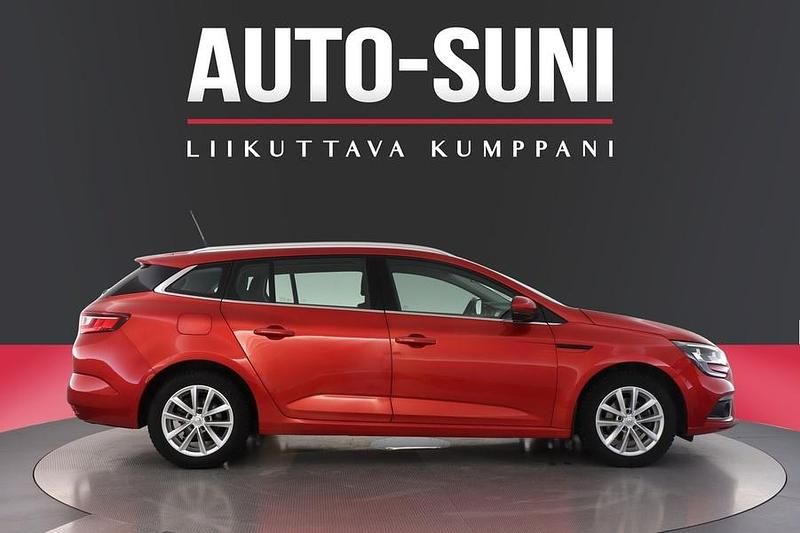 Käytetty Renault Mégane GrandTour Zen 140 HP (102 kW) 2020 Punainen Farmari