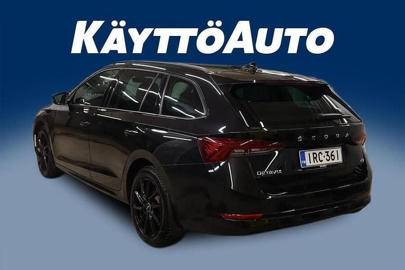 Käytetty Skoda Octavia Style 204 HP (150 kW) 2023 Musta Farmari