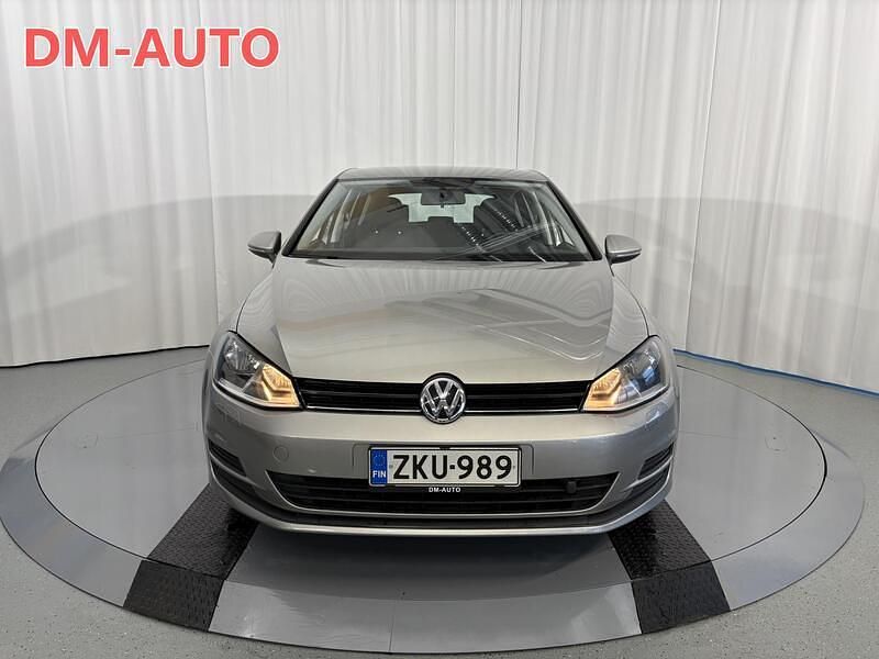 Käytetty VW Golf VII 150 HP (110 kW) 2016 Harmaa Viistoperä
