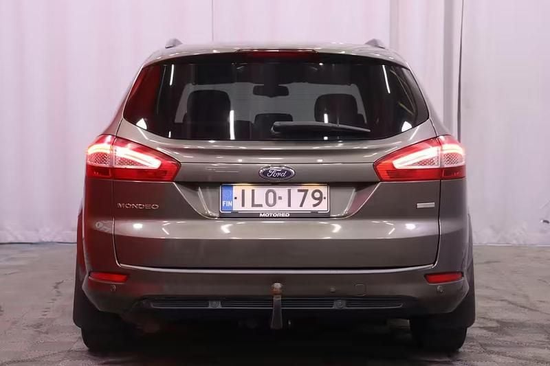 Käytetty Ford Mondeo 160 HP (117 kW) 2014 Farmari