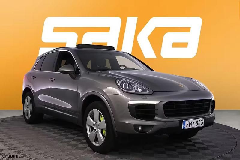 Käytetty 2016 Porsche Cayenne S E-Hybrid Katumaasturi | 28 800 € - Kuva 1/4