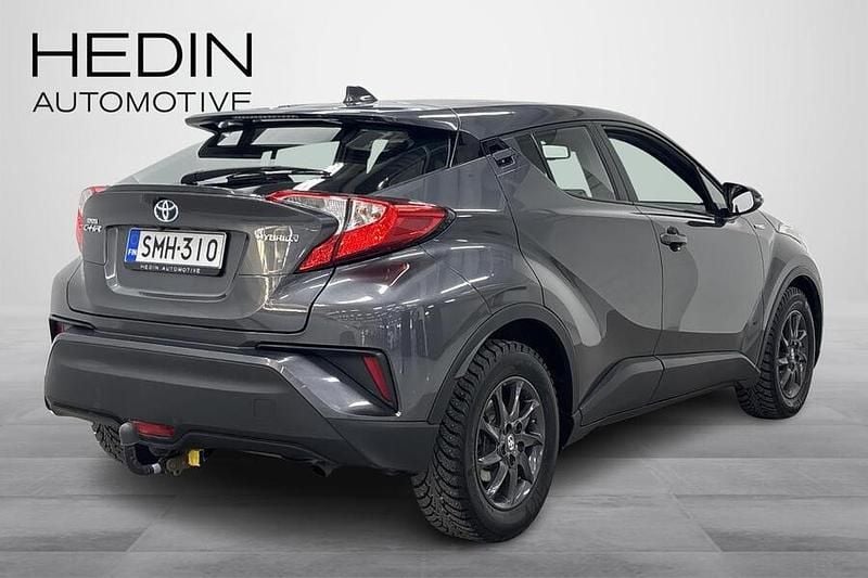 Käytetty Toyota C-HR Active 122 HP (89 kW) 2017 Harmaa Katumaasturi