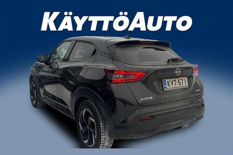 Käytetty Nissan Juke N-Connecta 143 HP (105 kW) 2024 Musta Katumaasturi