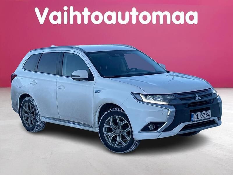 Käytetty 2018 Mitsubishi Outlander P-HEV Instyle Farmari | 14 490 € (Hyvä tarjous) - Kuva 1/3