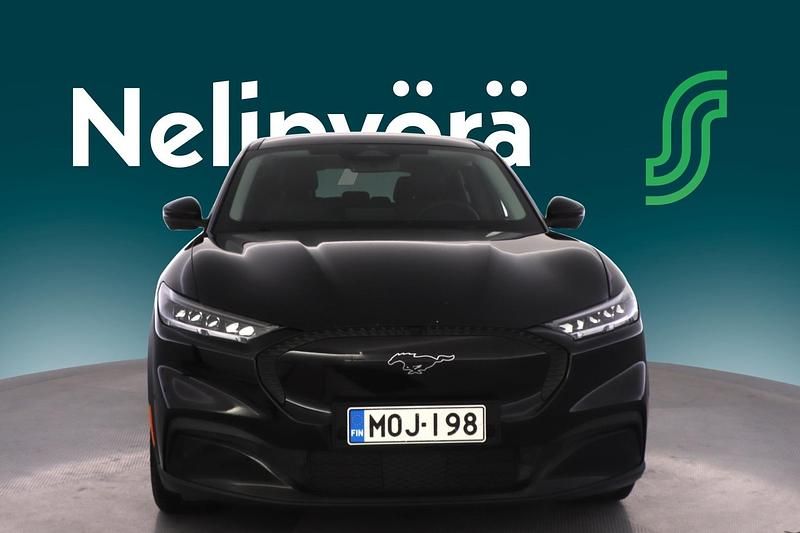 Käytetty Ford Mustang Mach-E S 202 kW (276 HP) 2022 Musta Katumaasturi