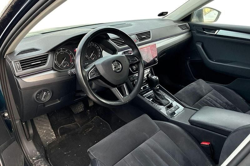 Käytetty Skoda Superb Business Line 150 HP (110 kW) 2019 Sininen Farmari