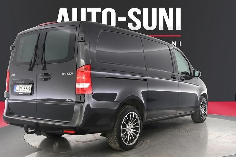 Käytetty Mercedes Vito 136 HP (100 kW) 2022 Harmaa Van