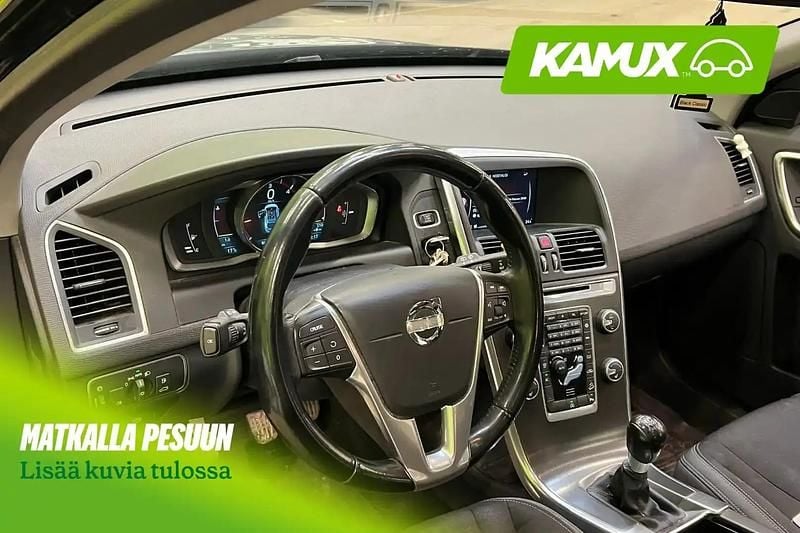 Käytetty Volvo XC60 215 HP (158 kW) 2014 Musta Katumaasturi