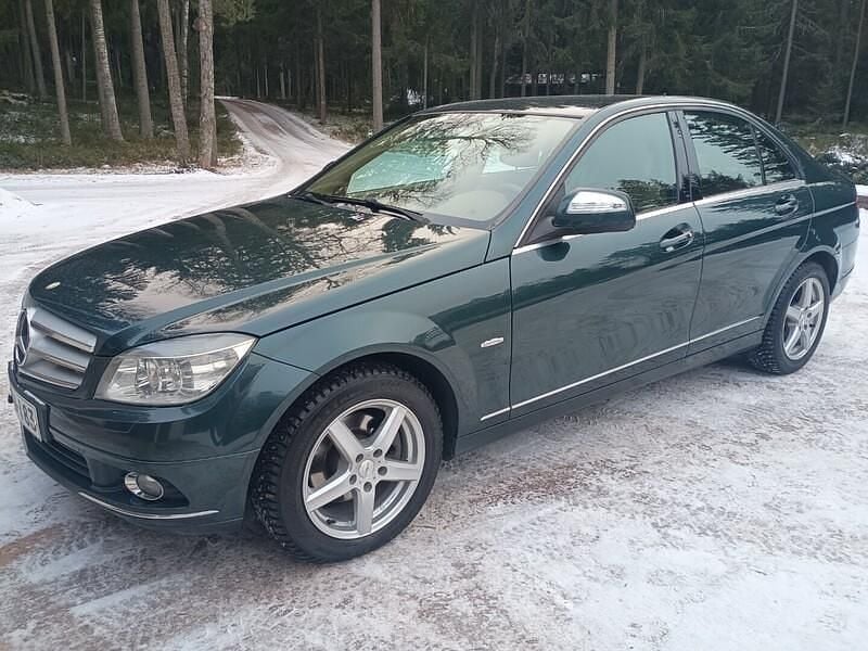 Käytetty 2008 Mercedes C200 Business Sedan | 6 900 € (Perustarjous) - Kuva 1/4
