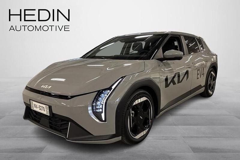 Käytetty Kia EV4 Inspiration 150 kW (204 HP) 2025 Harmaa Viistoperä