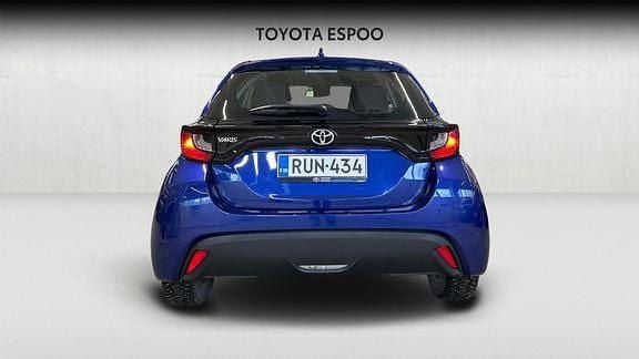 Käytetty Toyota Yaris Active 125 HP (91 kW) 2021 Met. sininen Viistoperä